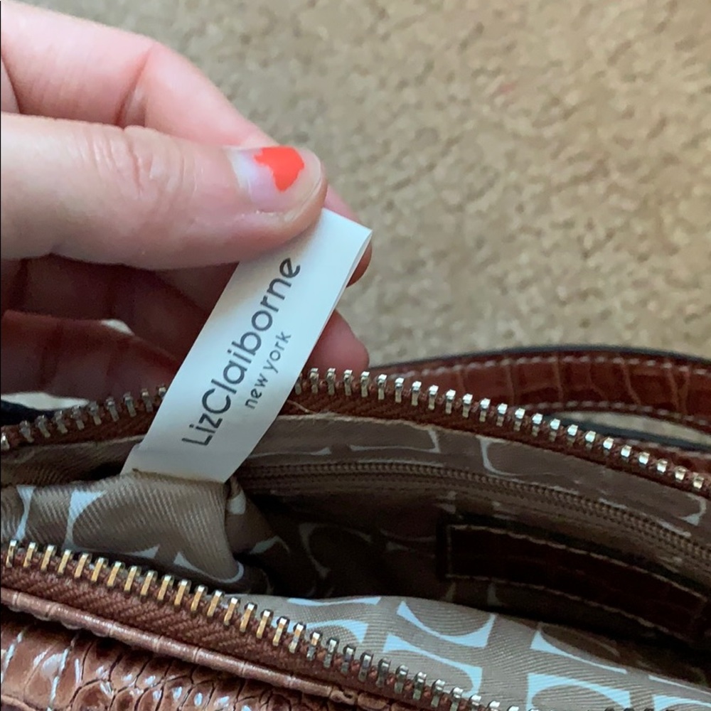Liz Claiborne - Picture 5 of 6